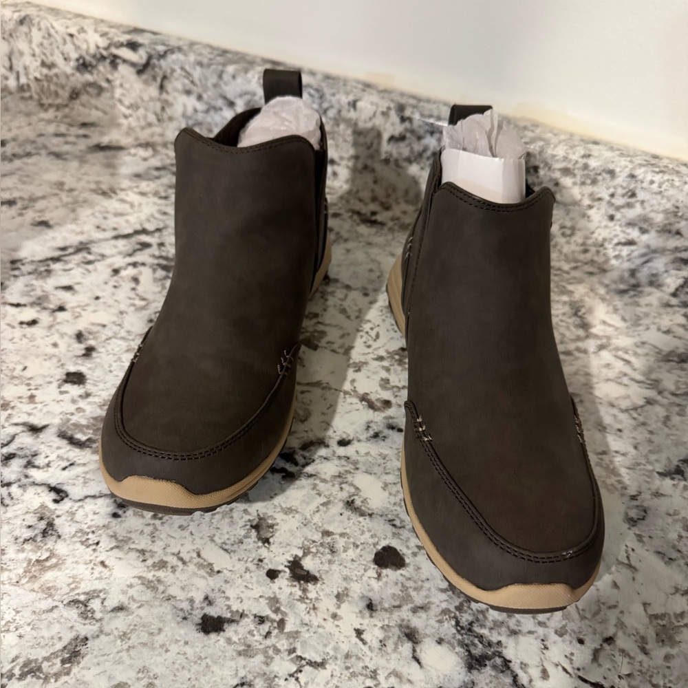 Women’s Slip On Skechers Relaxed Fit Chocolate 8.5
